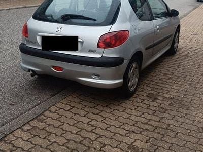 Gebraucht Peugeot 206 Filou 60 PS (44 kW) 2004 Silber Limousine
