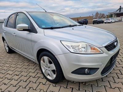 Gebraucht Ford Focus Style 101 PS (74 kW) 2009 Silber Limousine