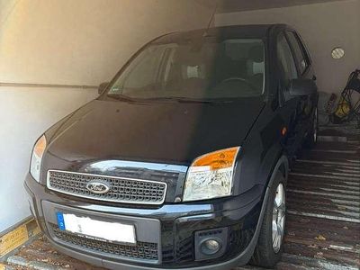 Gebraucht Ford Fusion 80 PS (58 kW) 2008 Schwarz Kleinwagen