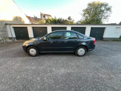 Gebraucht Volvo S40 101 PS (74 kW) 2010 Grau Limousine