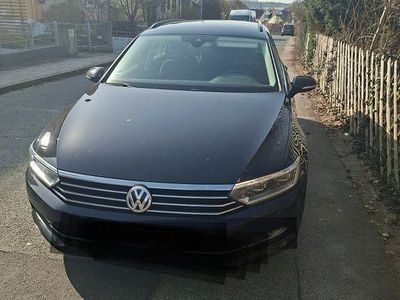 Gebraucht VW Passat Comfortline 150 PS (110 kW) 2016 Schwarz Kombi