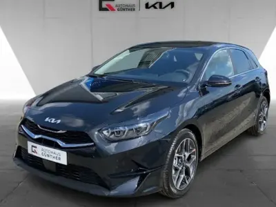 Gebraucht Kia Ceed Style 140 PS (102 kW) 2025 Schwarz Kleinwagen