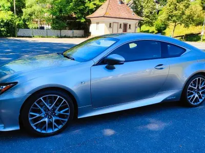 Gebraucht Lexus RC300h Sport Line 223 PS (164 kW) 2018 Silber Coupé