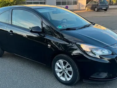 Gebraucht Opel Corsa Active 70 PS (51 kW) 2017 Schwarz Kleinwagen