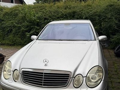 Mercedes E270