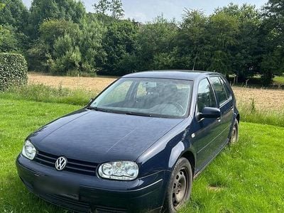 VW Golf IV