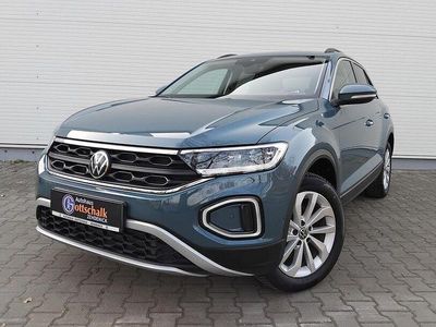Gebraucht VW T-Roc IQ Drive 150 PS (110 kW) 2025 Petroleum blue metallic SUV