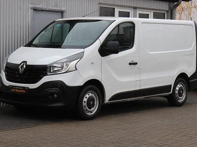 Weiß Gebraucht 2019 Renault Trafic Komfort Van / Kleinbus | 12.980 €