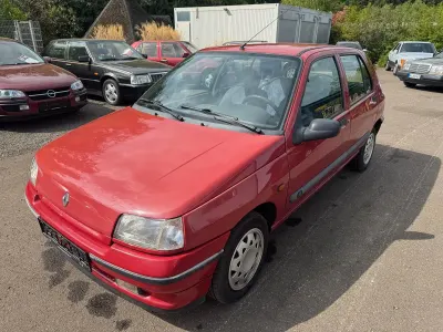 Gebraucht Renault Clio 75 PS (55 kW) 1995 Rot Kleinwagen