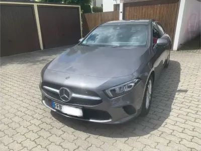 Gebraucht Mercedes A200 Progressive 163 PS (119 kW) 2018 Grau Limousine