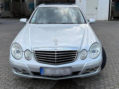 Mercedes E280
