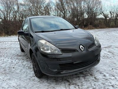 Gebraucht 2008 Renault Clio II Kleinwagen | 1.800 €