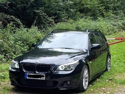 Gebraucht BMW 530 235 PS (172 kW) 2008 Schwarz Kombi