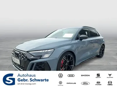 Gebraucht Audi RS3 Sportback Ambiente 400 PS (294 kW) 2022 Kleinwagen