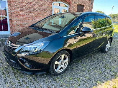 Gebraucht Opel Zafira Tourer 136 PS (100 kW) 2014 Schwarz Van / Kleinbus