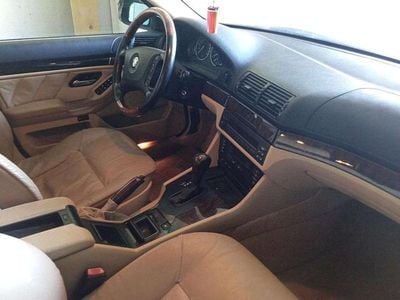 Gebraucht BMW 530 Sport Line 193 PS (141 kW) 2003 Grün Kombi