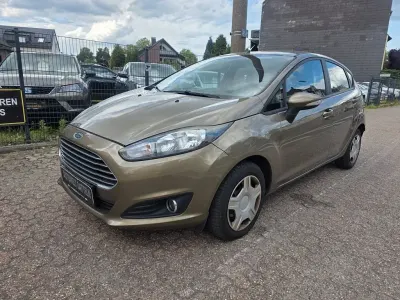Gebraucht Ford Fiesta SYNC Edition 75 PS (55 kW) 2015 Braun Kleinwagen
