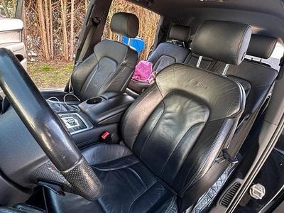 Second-hand Audi Q7 S-Line 239 CP (175 kW) 2008 Negru SUV