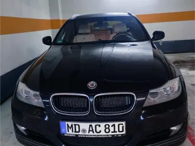 Gebraucht BMW 320 214 PS (157 kW) 2011 Schwarz Kombi