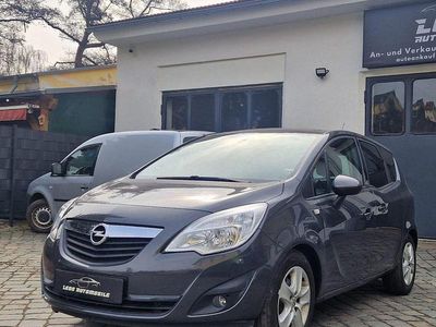 Gebraucht Opel Meriva Design Edition 120 PS (88 kW) 2011 Grau Van / Kleinbus