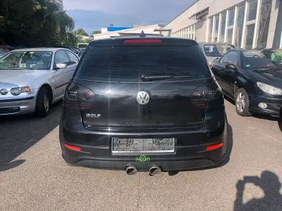 Usata VW Golf IV Trendline 75 CV (55 kW) 2005 Nero