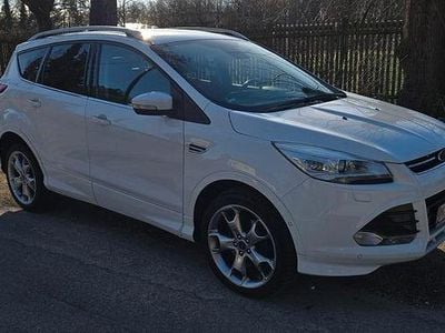 Gebraucht Ford Kuga Individual 179 PS (131 kW) 2016 Weiß SUV