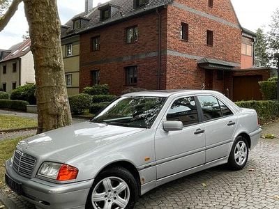 Mercedes C180