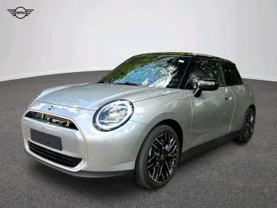 Gebraucht Mini Cooper SE Favoured 160 kW (218 PS) 2025 Grau Kleinwagen