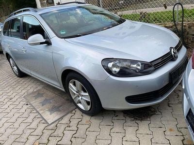 Usata VW Golf VI Comfortline 102 CV (75 kW) 2009 Argento Utilitaria