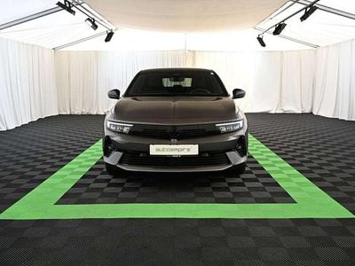 Vulkan grau Gebraucht 2024 Opel Astra GS Line Limousine | 17.990 € (Superpreis)