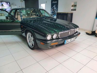 gebraucht Jaguar XJR 4,0 V8 supercharged top Zustand Garagenfahrzeug