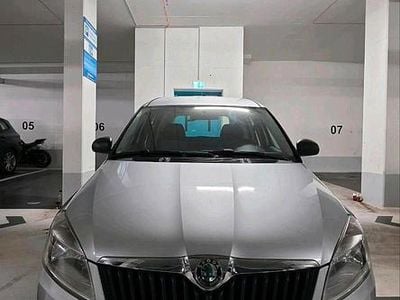 Usata Skoda Roomster 70 CV (51 kW) 2010 Argento Monovolume