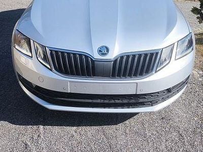 Usata Skoda Octavia Clever 116 CV (85 kW) 2018 Argento Station wagon