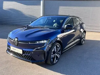 Usata Renault Megane E-Tech Iconic 160 kW (218 CV) 2023 Blu Berlina