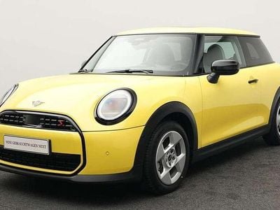 Gelb Gebraucht 2025 Mini Cooper S Classic Kleinwagen | 29.872 € (Fairer Preis)