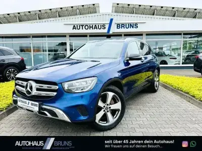 Gebraucht Mercedes GLC220 194 PS (142 kW) 2020 Blau SUV