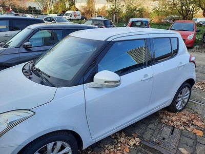 Gebraucht Suzuki Swift 94 PS (69 kW) 2014 Weiß Kleinwagen