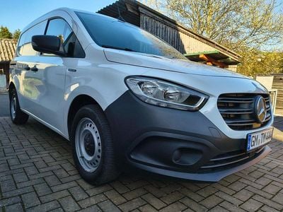 Gebraucht Mercedes eCitan 89 kW (122 PS) 2024 Weiß Van / Kleinbus