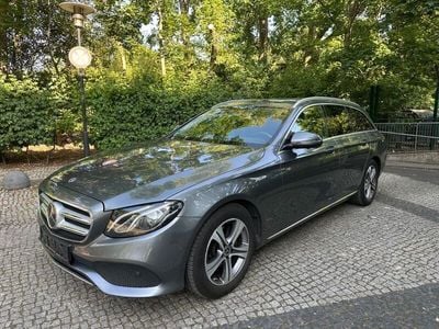 Mercedes E200