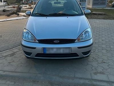 Gebraucht Ford Focus 101 PS (74 kW) 2003 Grau Kleinwagen