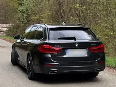Gebraucht BMW 540 Sport Line 340 PS (250 kW) 2018 Grau Kombi