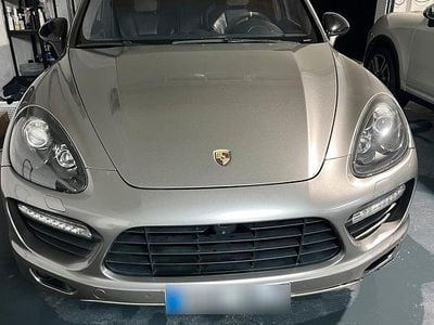 Gebraucht Porsche Cayenne Turbo 500 PS (367 kW) 2011 Grau SUV