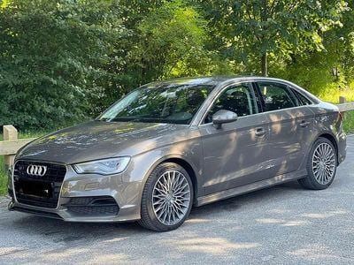 Gebraucht Audi A3 S-Line 179 PS (131 kW) 2015 Grau Limousine
