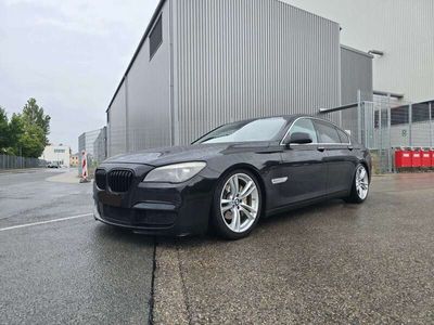 BMW 730