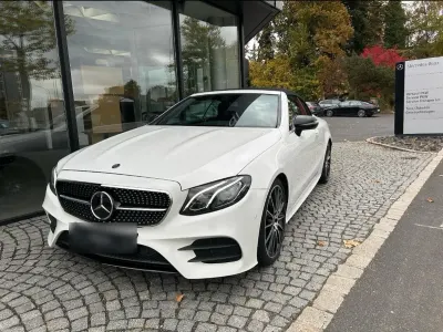 Gebraucht Mercedes E220 194 PS (142 kW) 2019 Weiß Cabrio