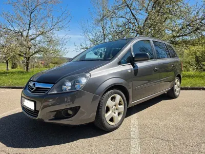 Gebraucht Opel Zafira Family 125 PS (91 kW) 2012 Grau Van / Kleinbus