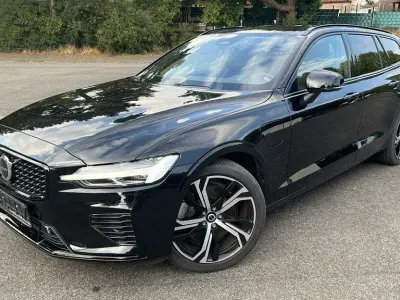 Gebraucht Volvo V60 Plus 398 PS (292 kW) 2022 Schwarz Kombi