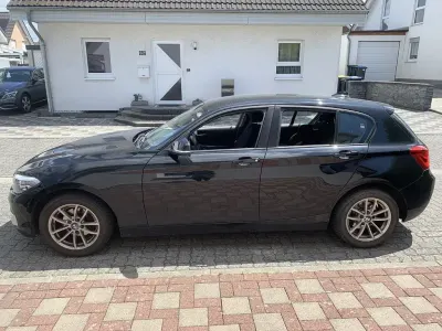 Gebraucht BMW 116 Advantage 109 PS (80 kW) 2018 Schwarz Kleinwagen