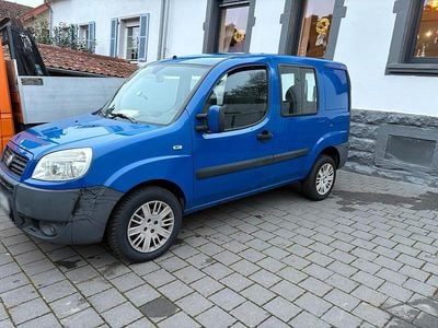 Gebraucht Fiat Doblò 105 PS (77 kW) 2007 Blau Van / Kleinbus