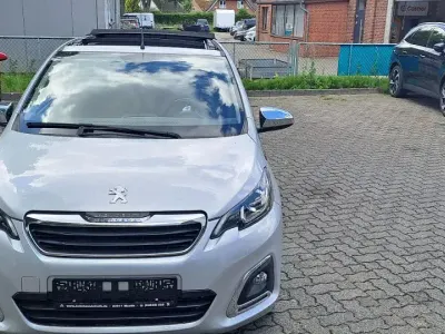 Gebraucht Peugeot 108 Allure 72 PS (52 kW) 2021 Grau Kleinwagen